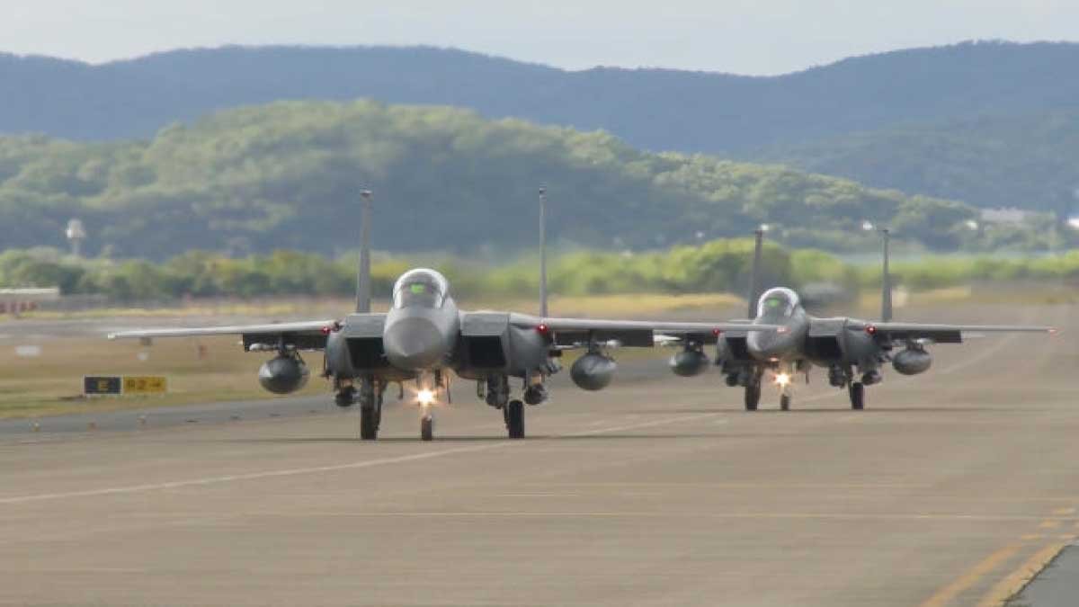 In an effort to escalate tensions, rival Koreas scramble warplanes